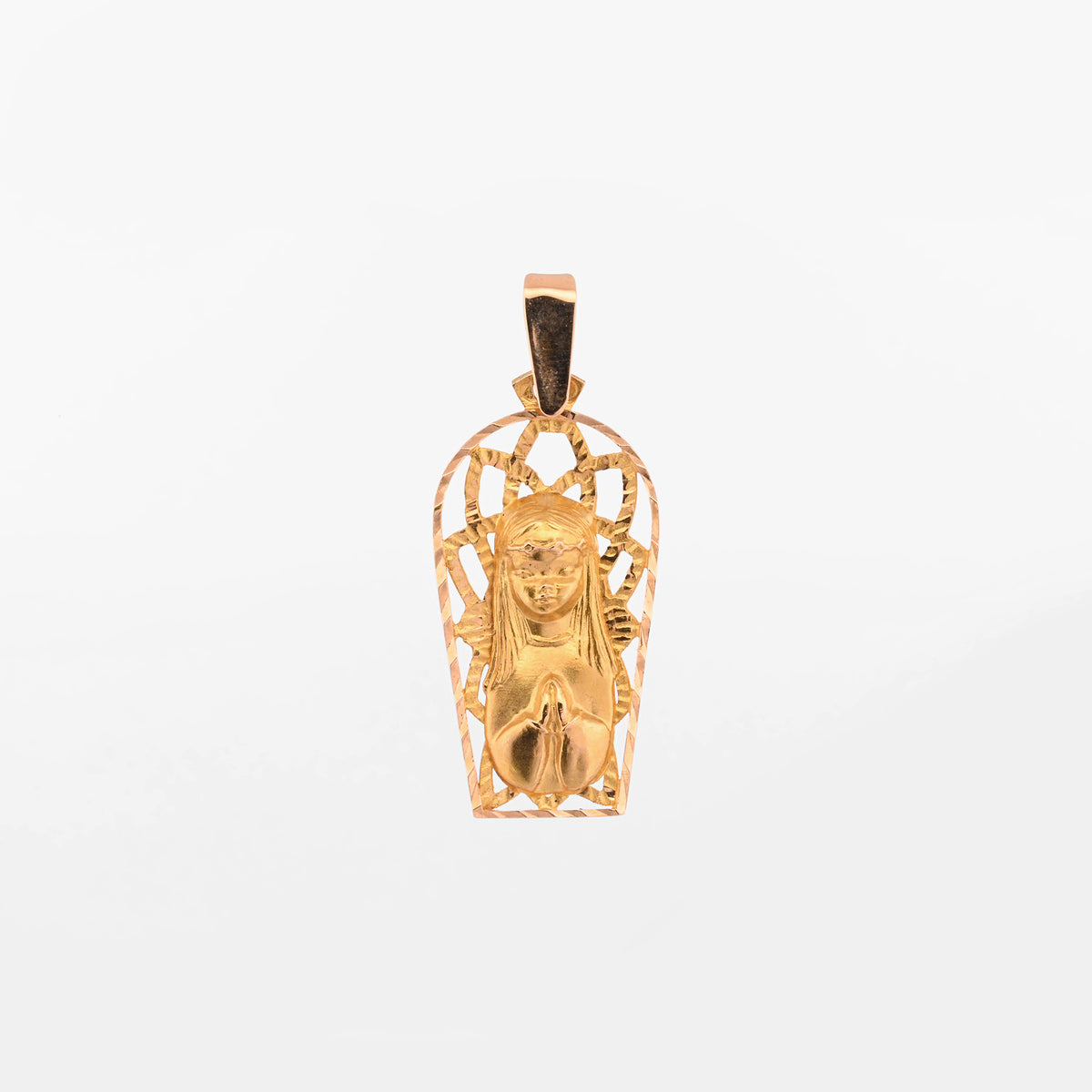 Comprar colgante en oro amarillo de 18kt Virgen Niña con calado. Joya protectora y tradicional para comunión o regalo especial. Joyería Ian'Or. Envío GRATIS.