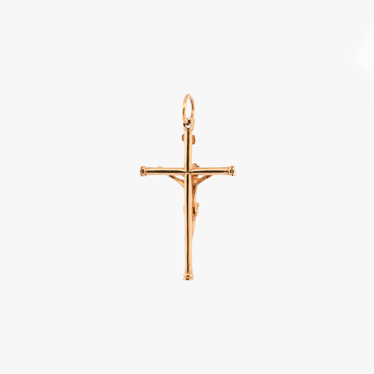 Comprar colgante en oro amarillo de 18kt cruz con Cristo. Joyería Ian'Or. Joya tradicional y religiosa que aporta simbolismo y distinción. Joyería Ian'Or. Envío GRATIS.