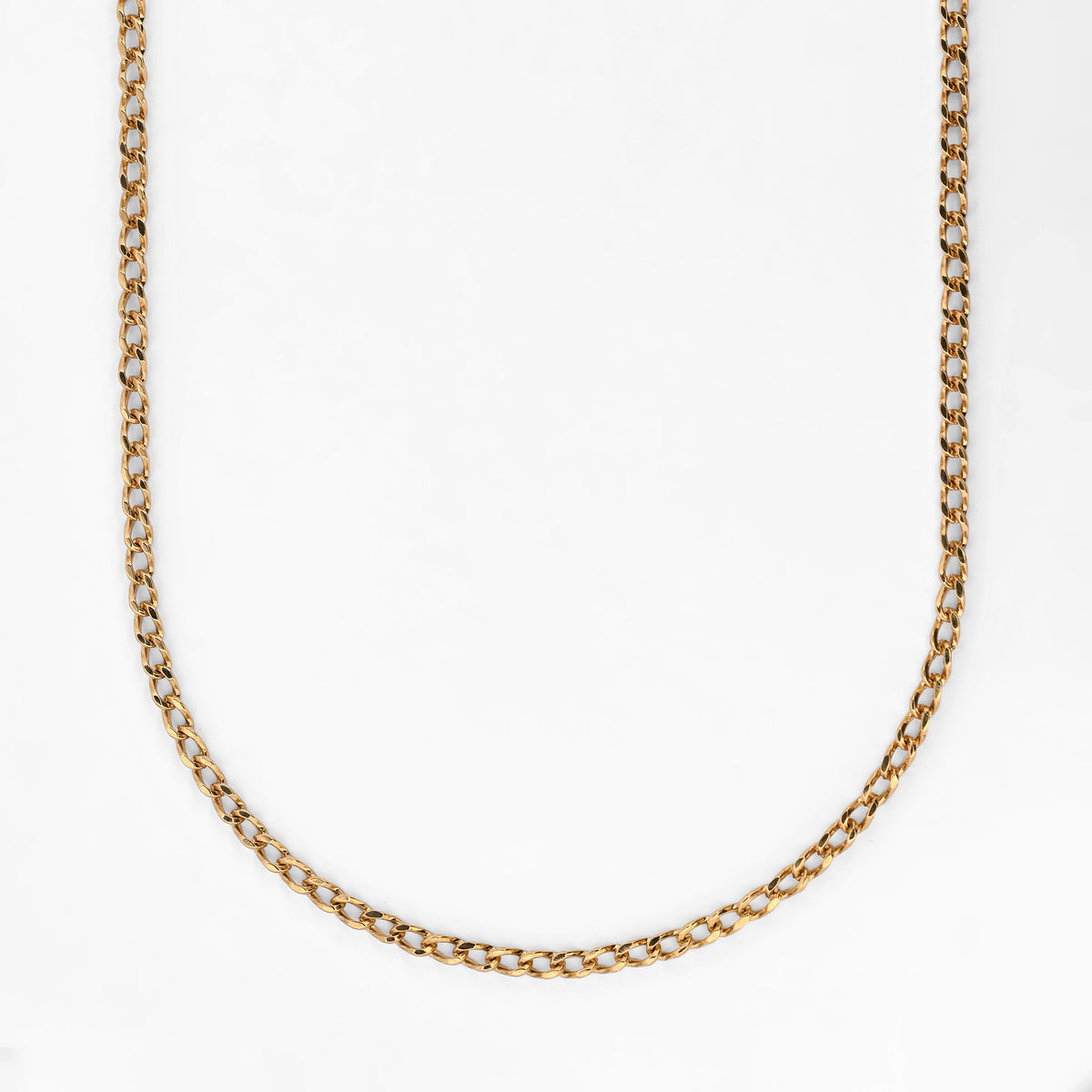 Comprar collar de oro amarillo de 18kt con cadena tipo barbada. Dispone de un cierre tipo mosquetón.Joyería Ian'Or. Envío GRATIS.