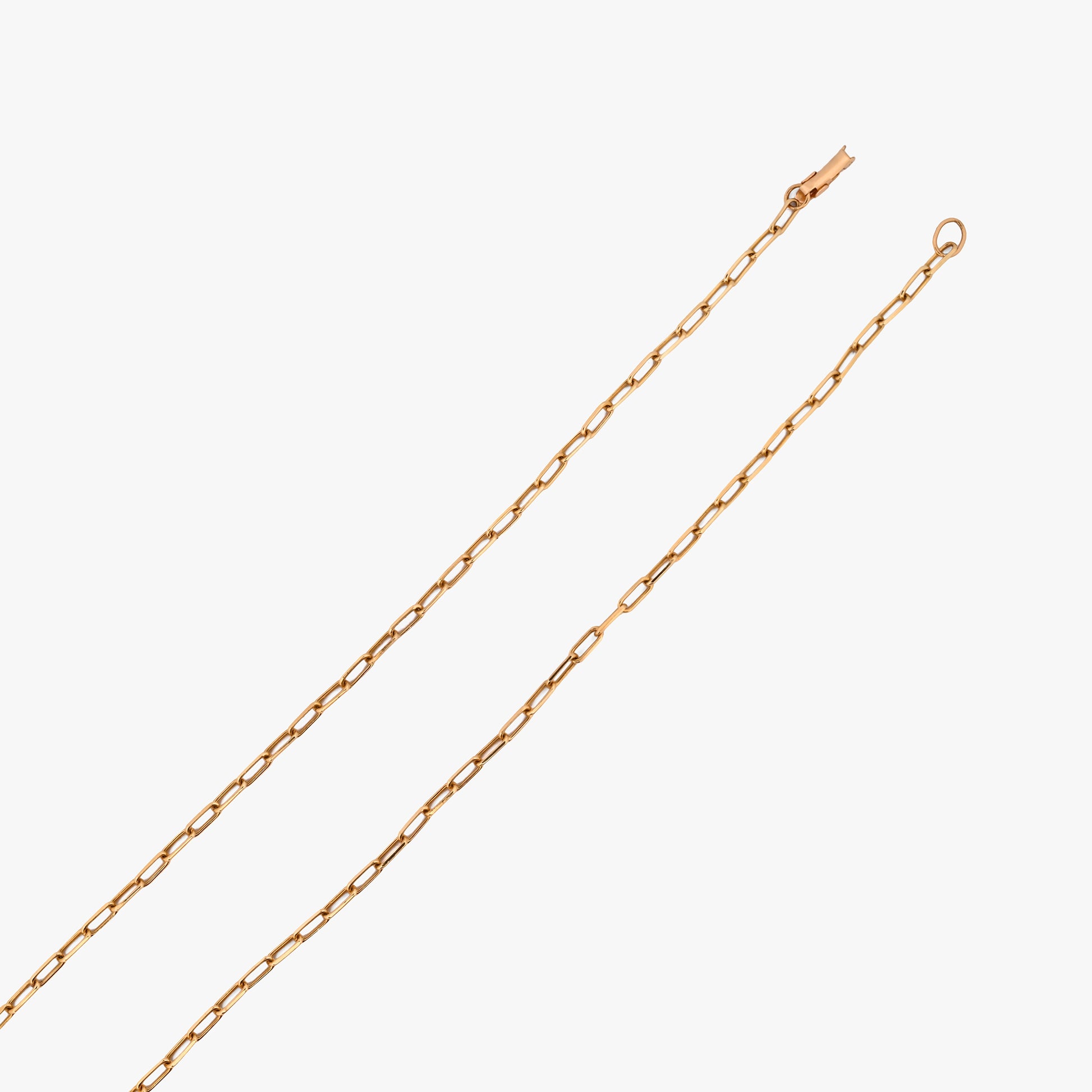 Comprar collar paperclip oro amarillo 18K de eslabón alargado y patrón geométrico. Joya ligera y resistente de estética limpia. Pieza certificada y envío gratis