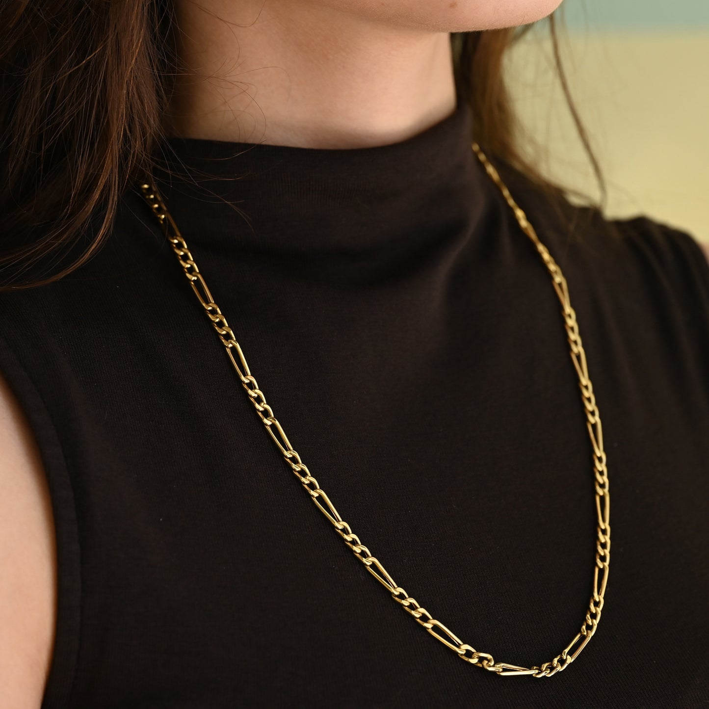 Comprar collar Figaro oro amarillo 18kt de eslabones alternados. Pieza tradicional y equilibrada de alta resistencia y estética uniforme. Envío gratuito