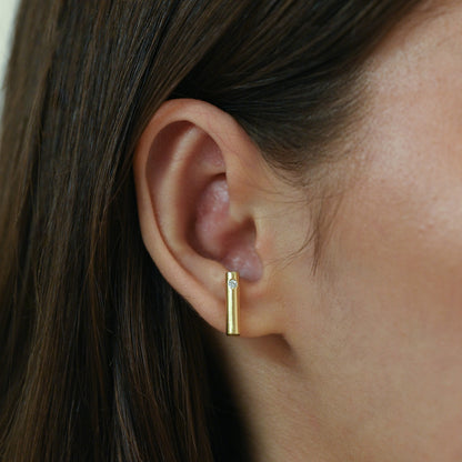 Pendientes de oro amarillo de 18kt en forma de barra con (brillante confirmar tipo). Envío GRATIS, Joyería Ian'OR, envío asegurado.