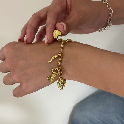 15069GM - Pulsera oro amarillo 18kt con colgantes
