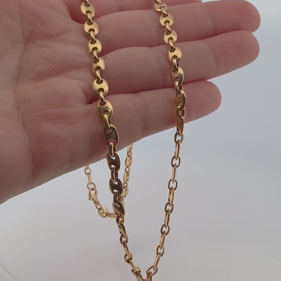 Collar de oro amarillo de 18kt de cadena de calabrote. La cadena mide 50cm de largo y tiene un grosor de 5mm. Dispone de un cierre tipo mosquetón. Ian'Or.
