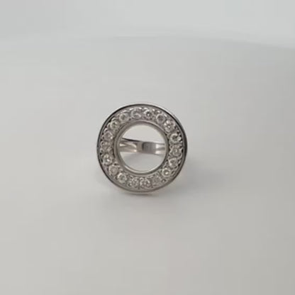 Comprar Anillo realizado en oro blanco de 18kt con 18 diamantes talla brillante puestos en circulo. Joyas restauradas en Barcelona. Joyería Ian'Or.