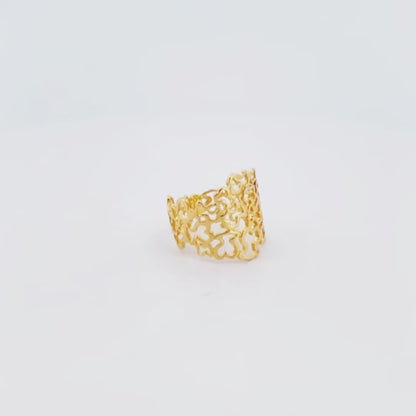 Anillo original de TOUS realizado en oro amarillo de 18kt modelo Milosos con el icónico relieve de los Ositos de Tous. Joyas de Tous de oro baratas en Barcelona.