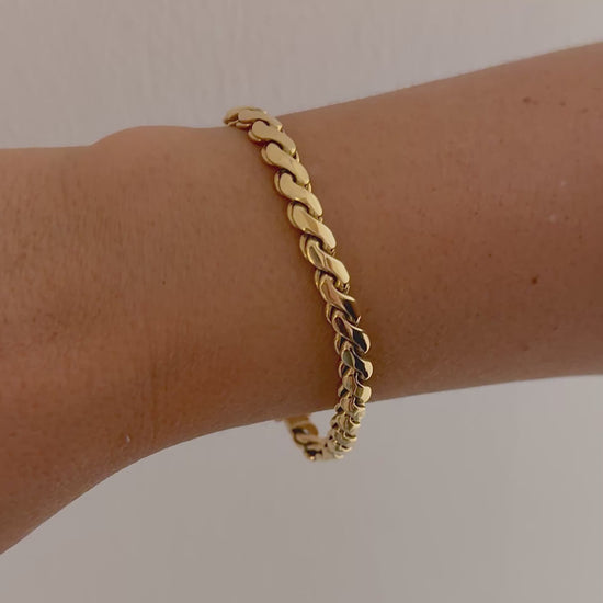 Comprar pulsera Pulsera semirrígida realizada en oro amarillo de 18kt. Esta pulsera dispone de cierre tipo mosquetón. Joyas segunda mano en Barcelona. Ian'Or.