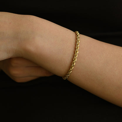 Pulsera cordón salomónico oro amarillo 18K eslabón trenzado en espiral. Joya distintiva y llamativa de gran robustez. Pieza certificada y envío gratuito