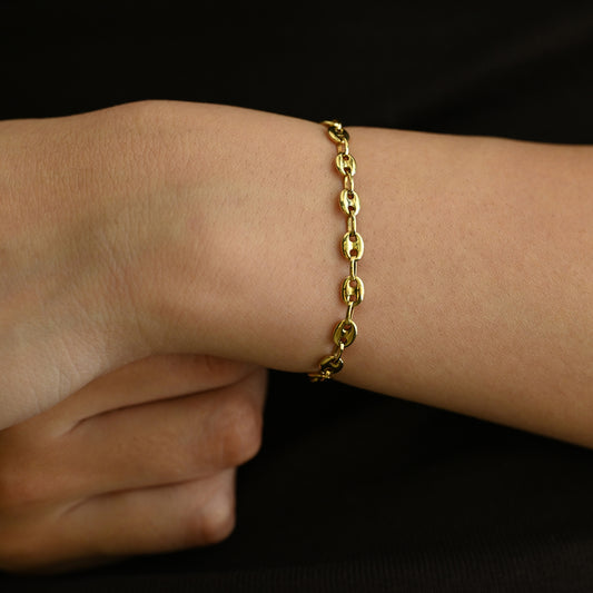 Pulsera calabrote oro amarillo 18K eslabón ovalado. Joya tradicional y equilibrada de estética uniforme y sofisticada. Envío gratuito de pieza certificada