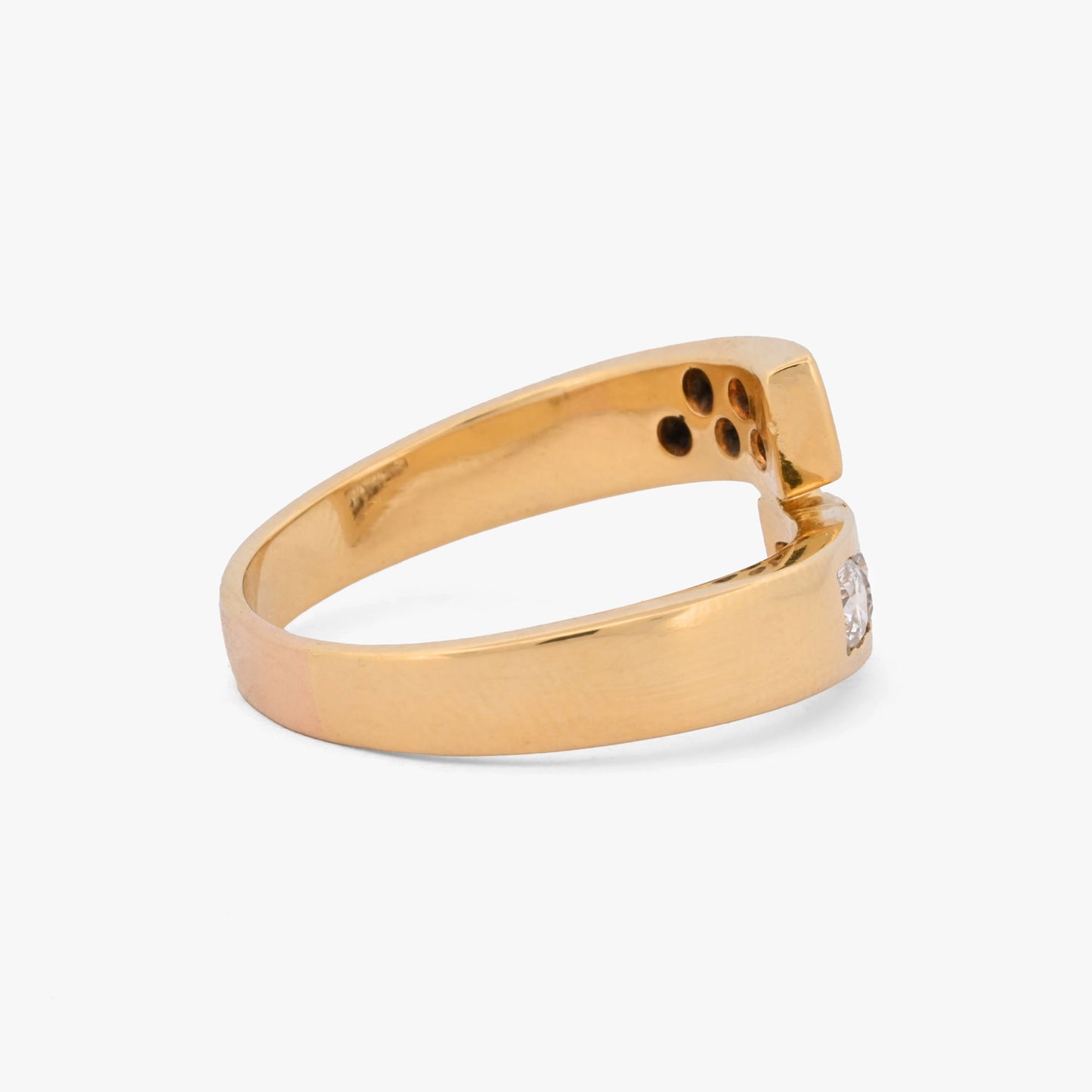 Comprar sofisticada alianza de oro amarillo de 18k de diseño de líneas cruzadas que se entrelazan con elegancia, Certificado por Joyería Ian'OR, envío gratuito